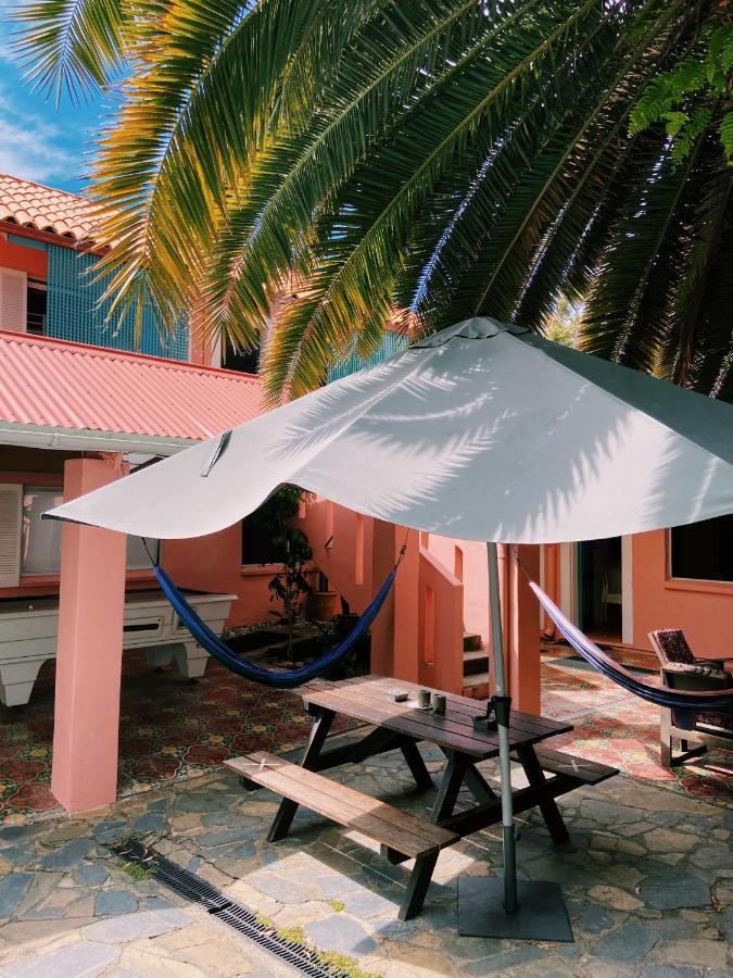 Dolphins Backpackers Hostel Съншайн Бийч Екстериор снимка